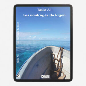 Couverture du livre Les naufragés du lagon de Taslia Ali, explorant les réalités migratoires et l'identité comorienne avec une illustration maritime.