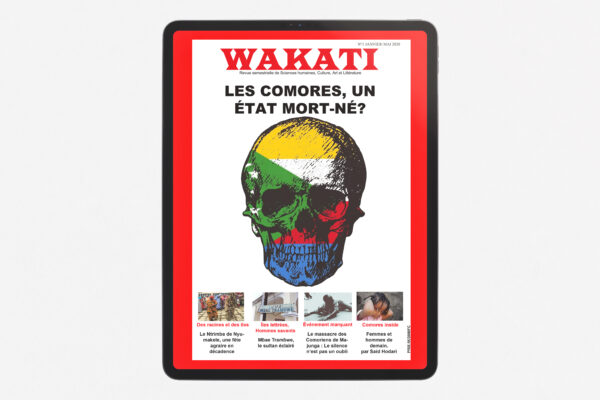 Couverture de la revue Wakati n°1, abordant le thème « Les Comores, un État mort-né ? » avec des articles sur l’histoire, la culture et les événements marquants de l’archipel.